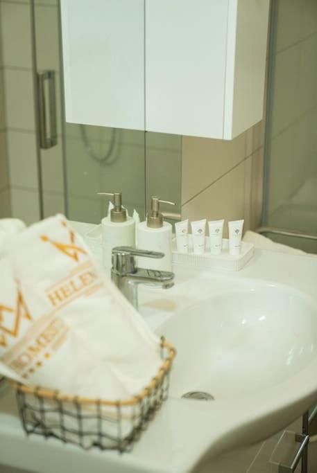 Cozy Flat By Wenceslas Square! Prag Exteriör bild