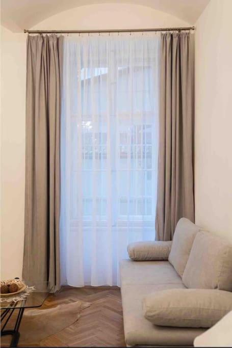Cozy Flat By Wenceslas Square! Prag Exteriör bild